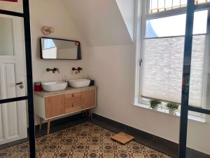 Het gebruik van Portugese tegels en Marokkaanse zelliges in je badkamer