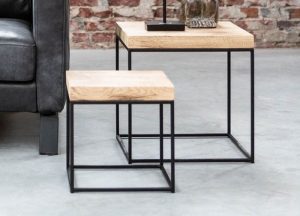 Wordt een creatieve binnenhuisarchitect door te spelen met de bijzettafel