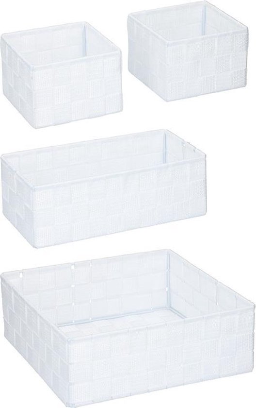 Witte opberg mandjes