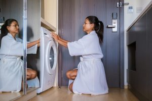 De beste manieren om je wasmachine en droger weg te werken